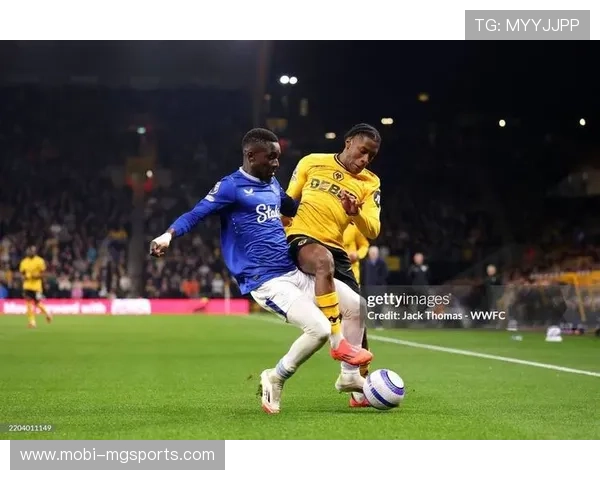 狼队保级曙光初现 但防守端场均失球数仍居联赛垫底水平 狼队保级曙光初现 但防守端场均失球数仍居联赛垫底水平